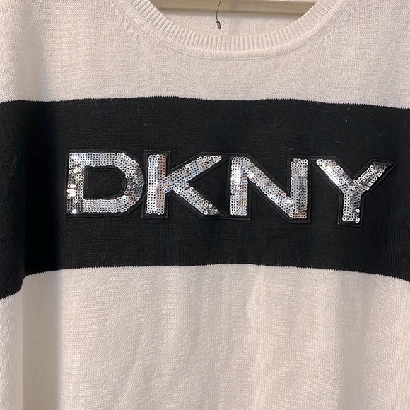 DKNY Women's Striped Silver Sequin Logo Sweater Black/White Top Size XL NWT - Picture 3 of 7